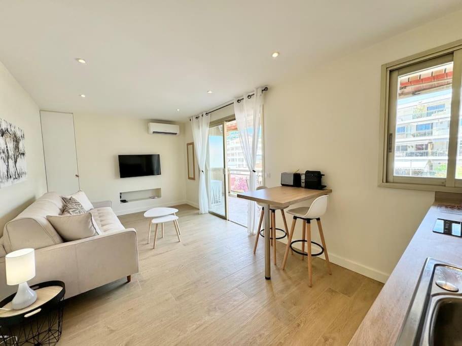 Apartment Le Palm Beach, Clim ,parking, Neuf