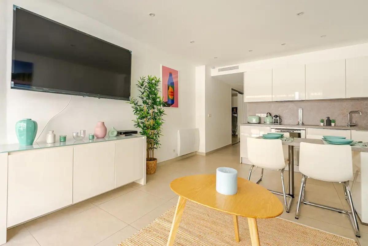 Magnifique 2 Pieces Avec Balcon Proche Martinez Et Croisette Appartement *