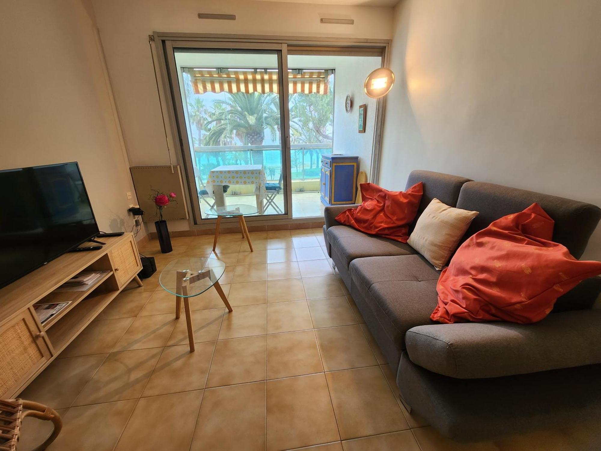 Cci - Midi Front De - Lec - Appartement *