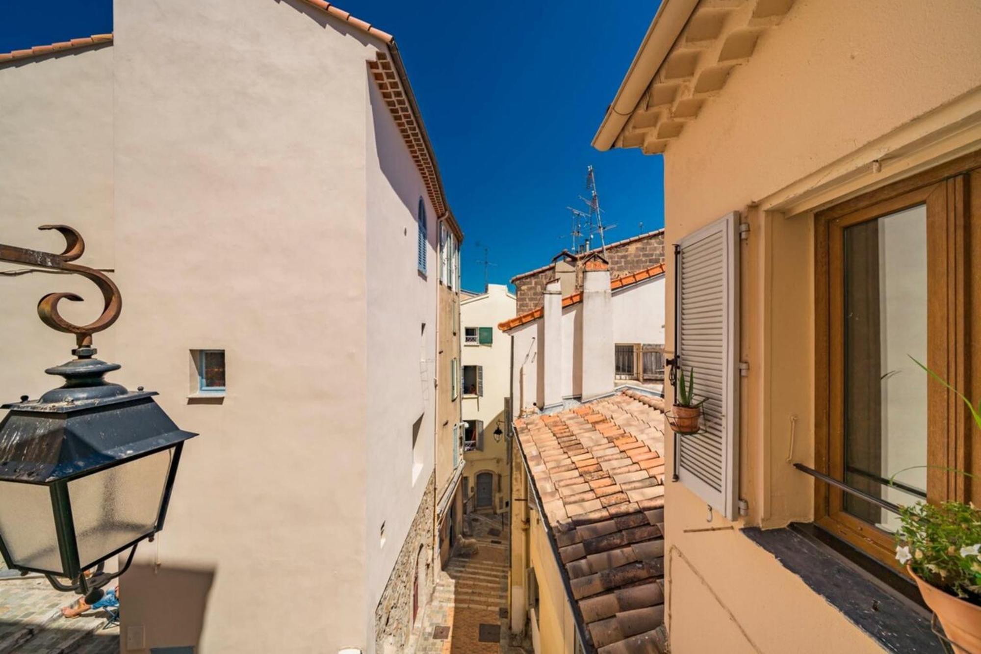 Brand New One Bedroom Heart Of Appartement Cannes