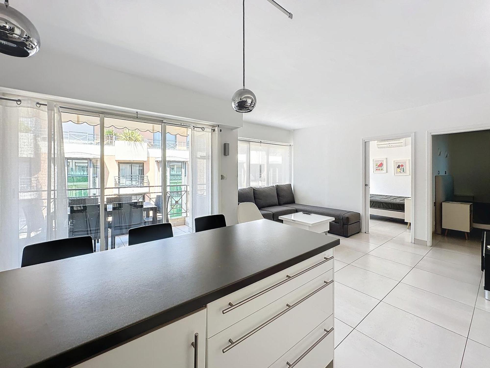 Apartment 57m2 - 2 Chambres, Terrasse, Croisette-martinez *