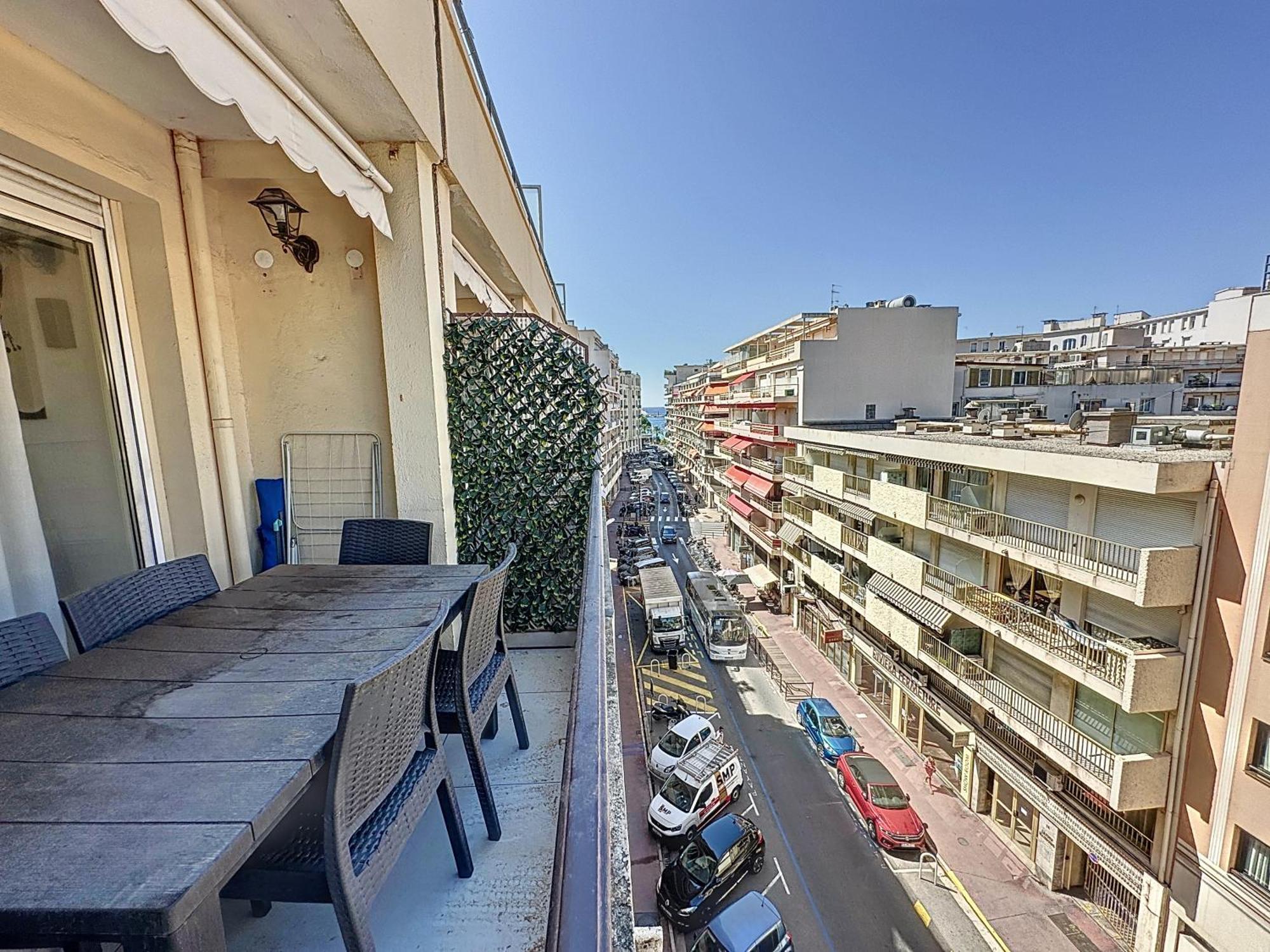 57m2 - 2 Chambres, Terrasse, Croisette-martinez Apartment