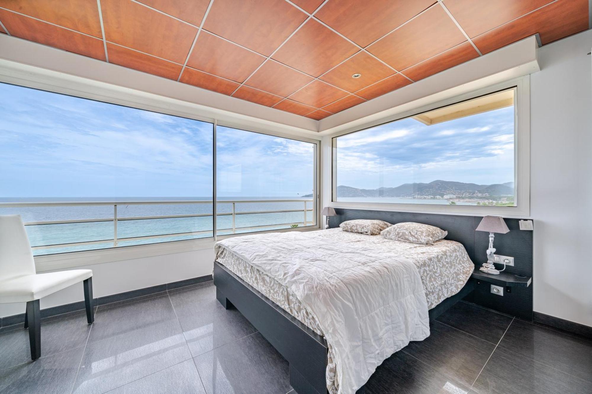 - Sur Le Toit- Vue Mer Apartment Cannes