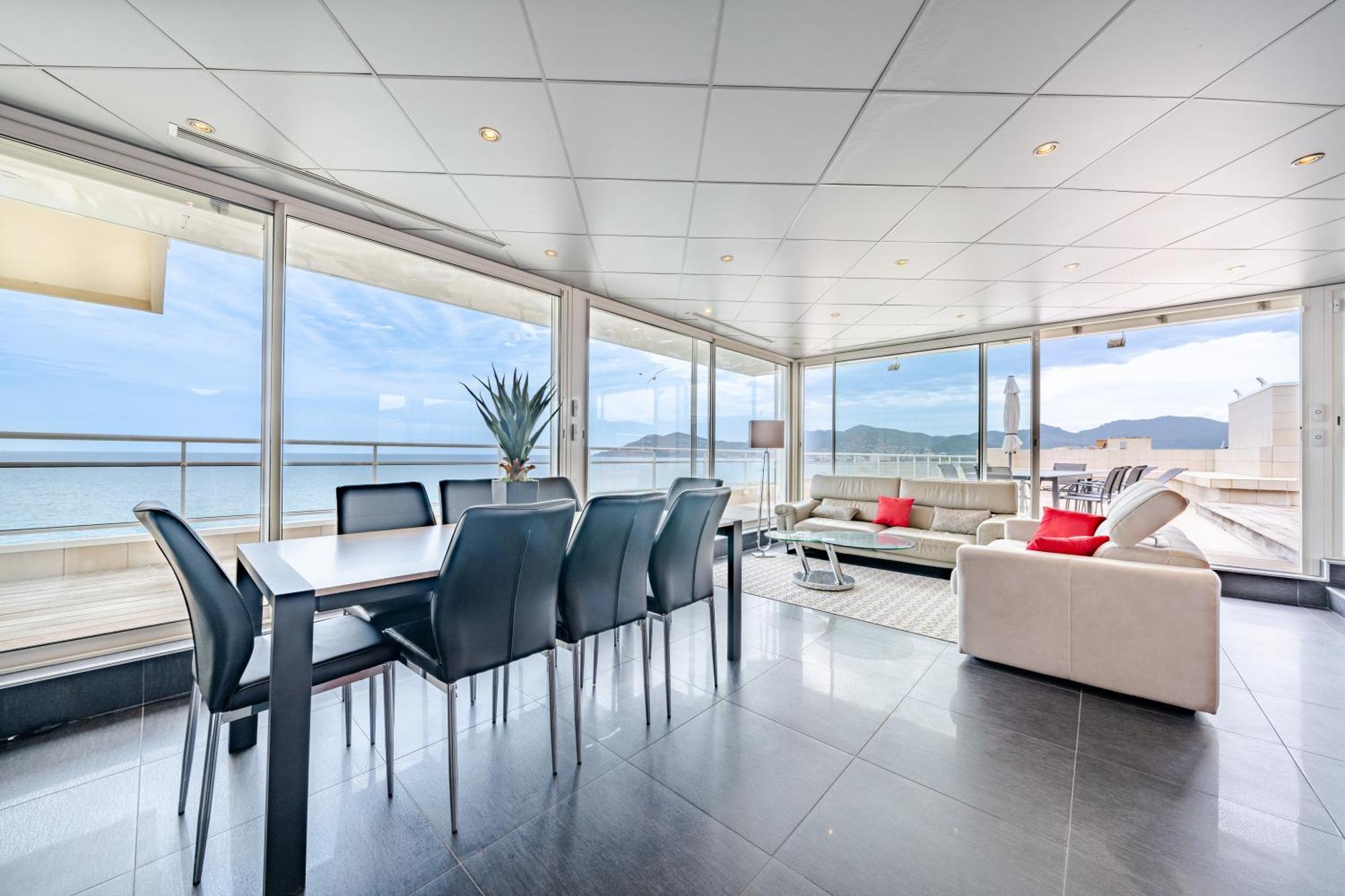 - Sur Le Toit- Vue Mer Apartment Cannes