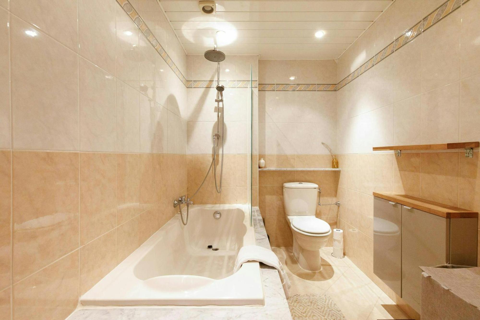 Dragon Yourhosthelper Apartment