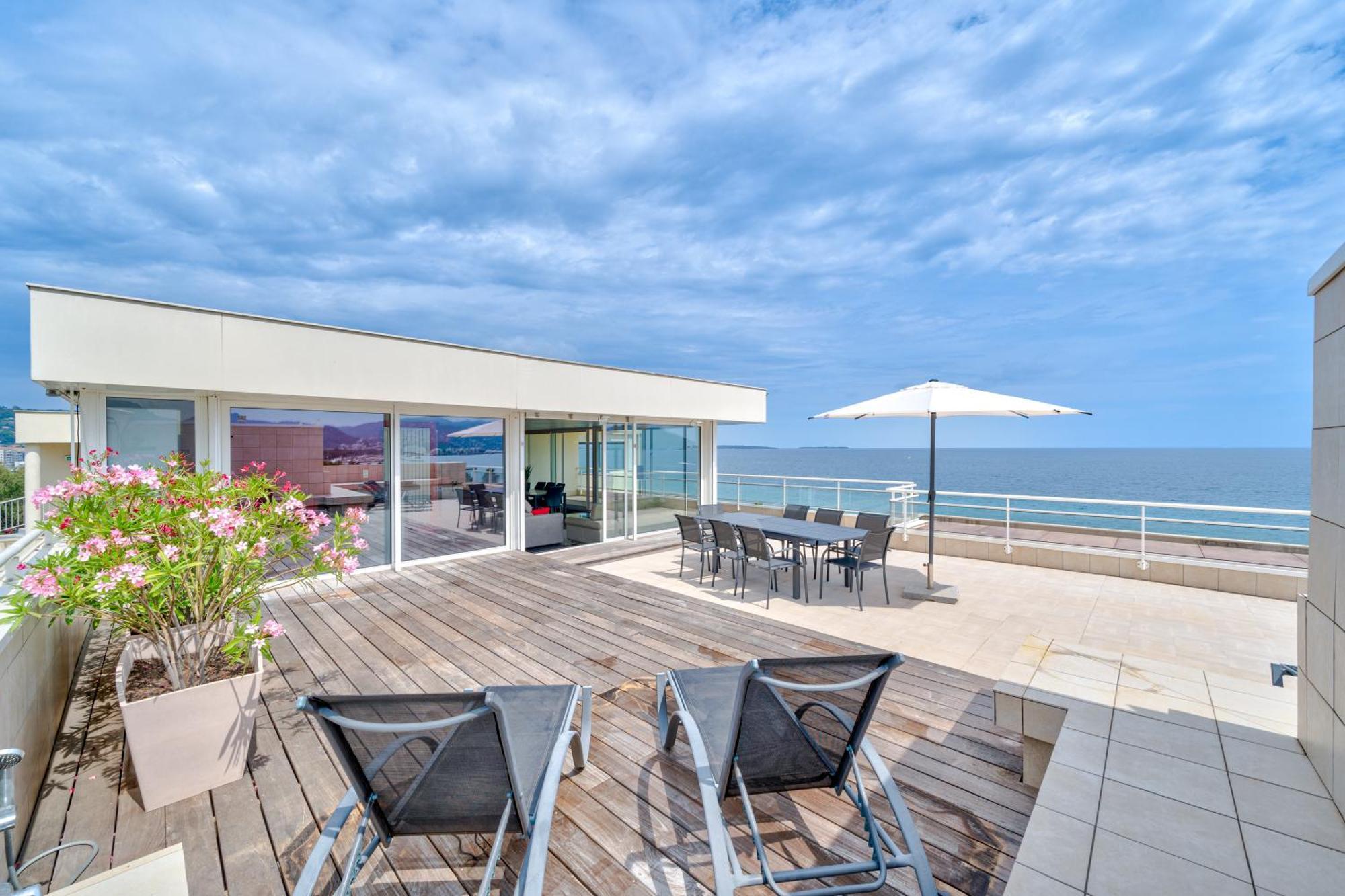Apartment - Sur Le Toit- Vue Mer