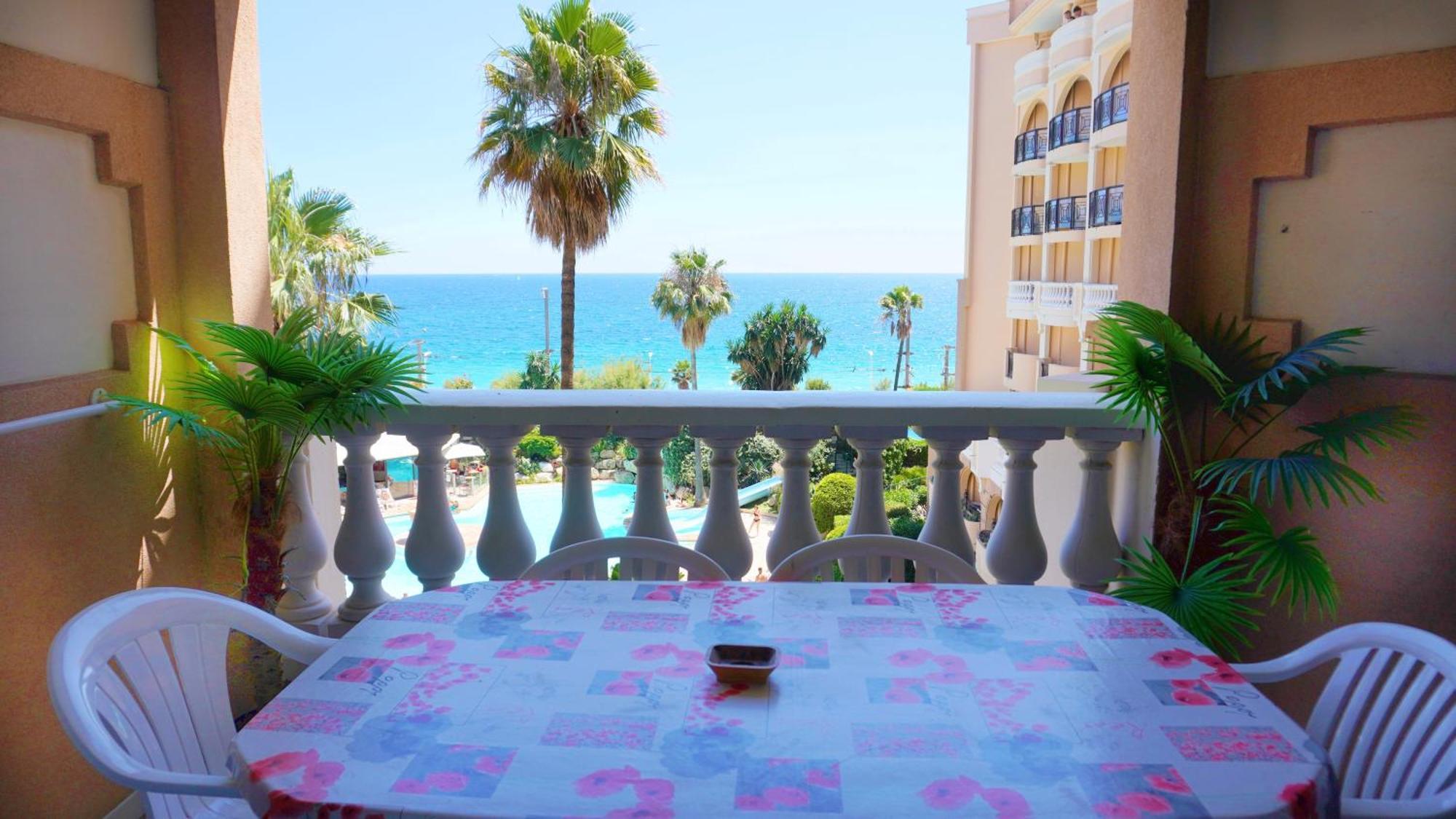 426, Vue Et Piscine By Palmazur Apartment