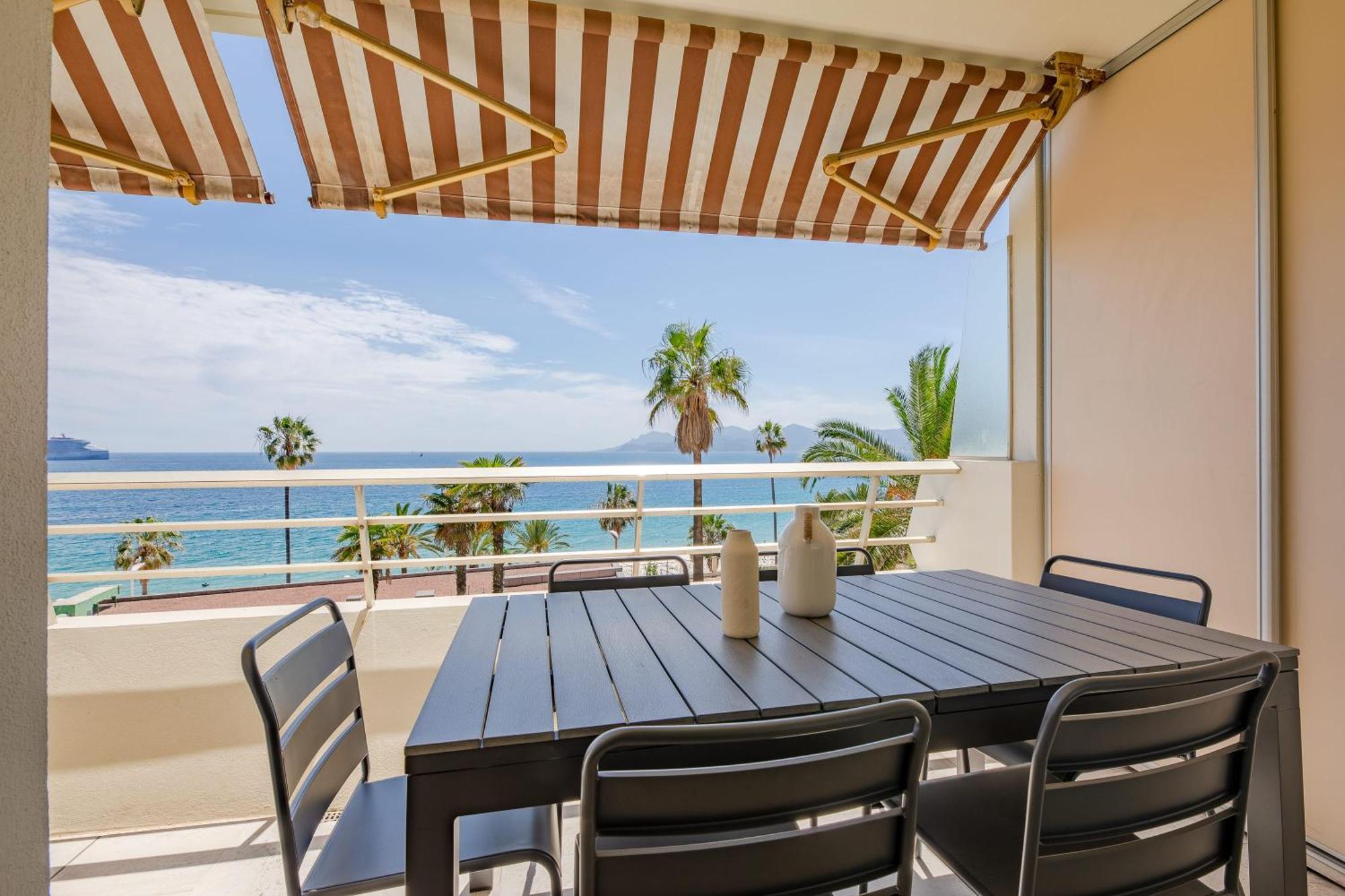 Georges Iii - With Panoramic View Of Apartamento Cannes