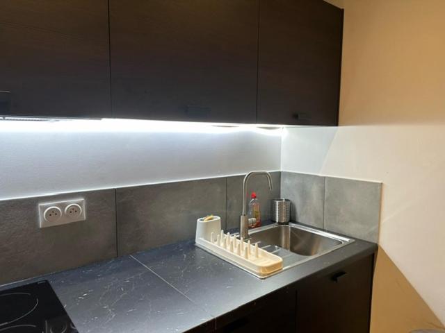 Apartment Steps From The Palace, Beach, Center Cannes