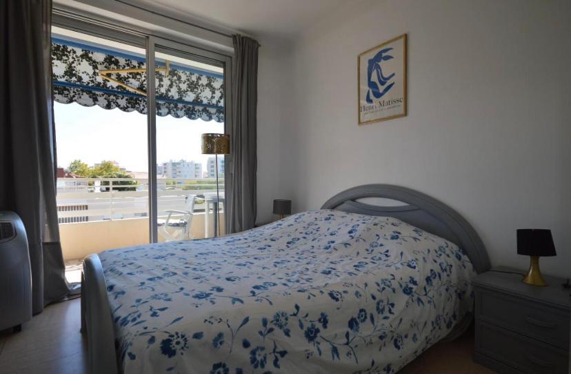 T2 Vue Cannes