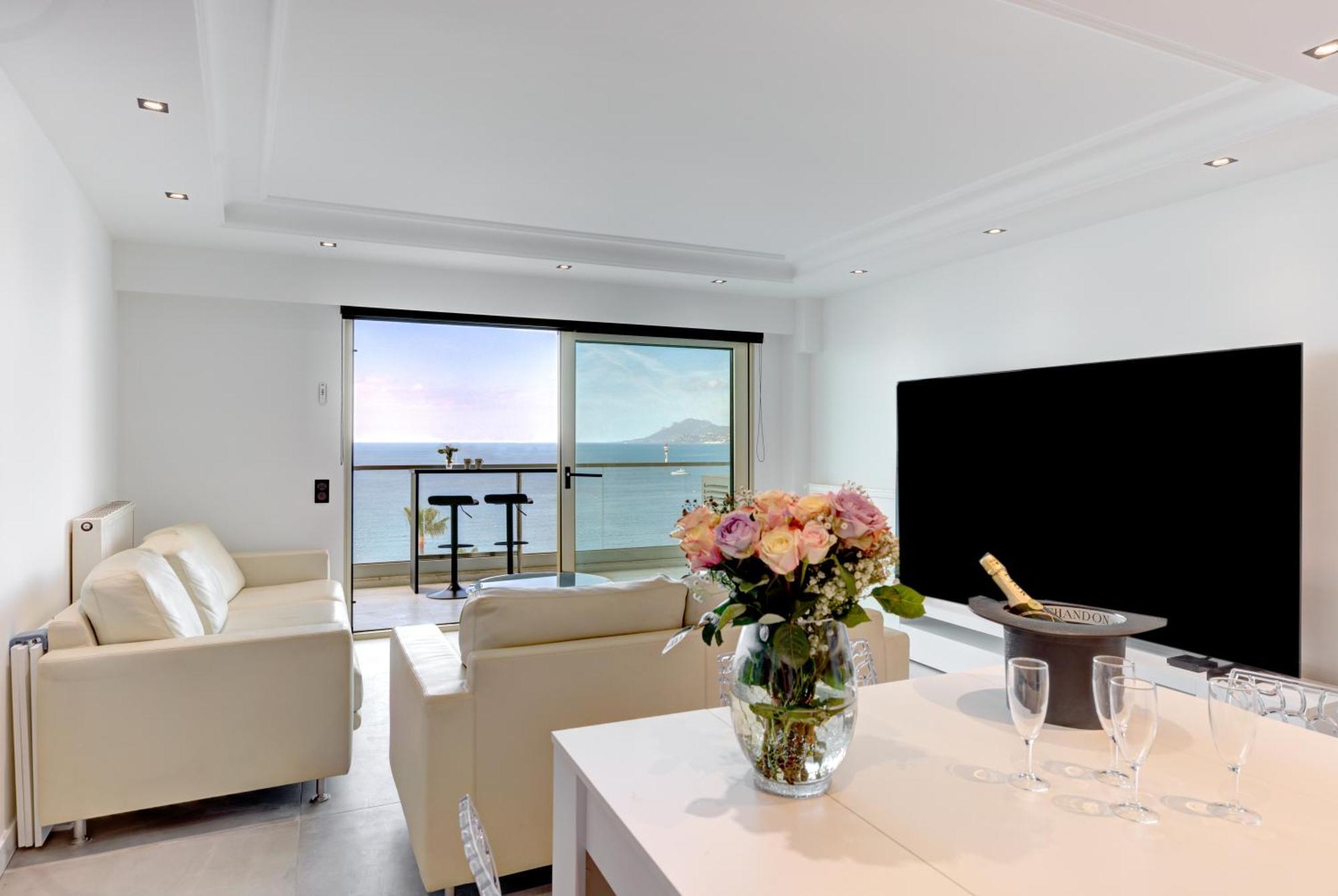 Apartment Croisette Sea View Cannes