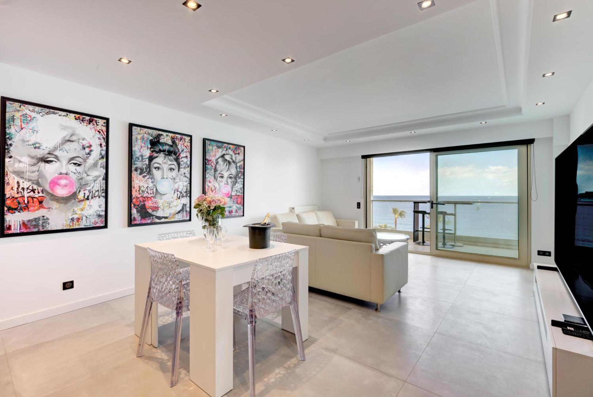 Croisette Sea View Apartment