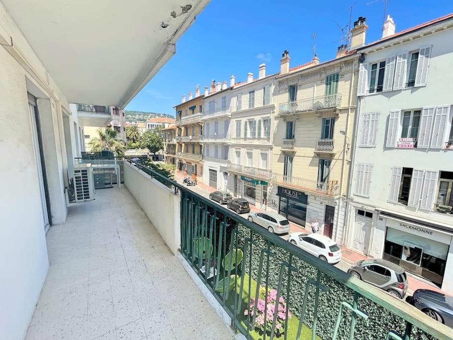 Viva Riviera Large 3 Bedrooms With Balcony Cannes