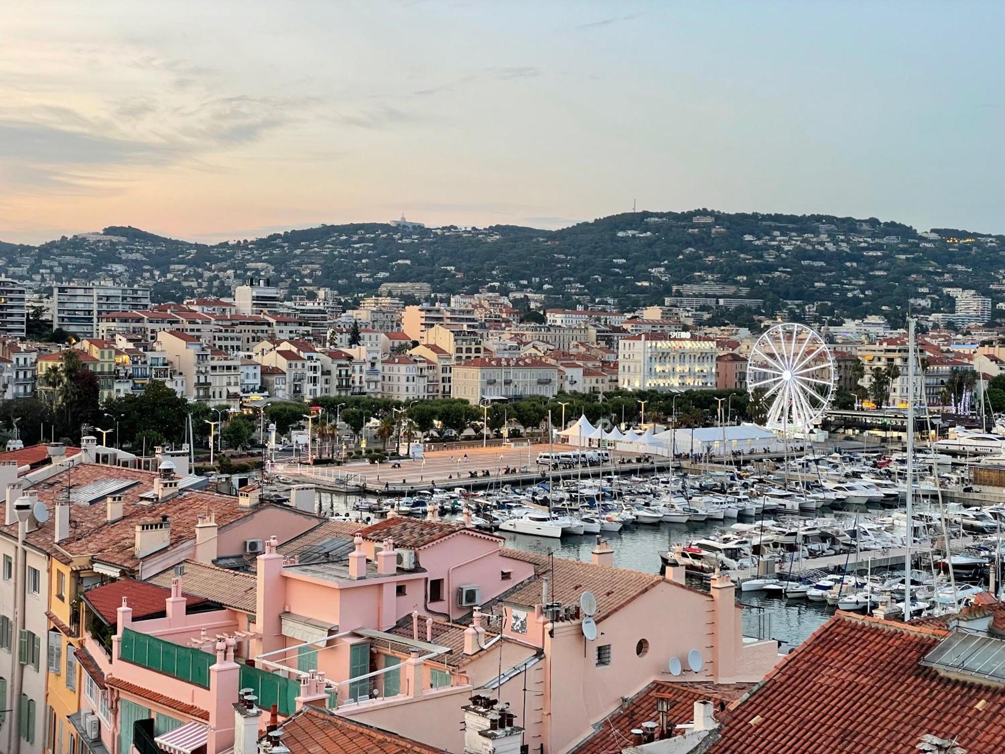 Beautiful Center Terrace Parking Appartement Cannes
