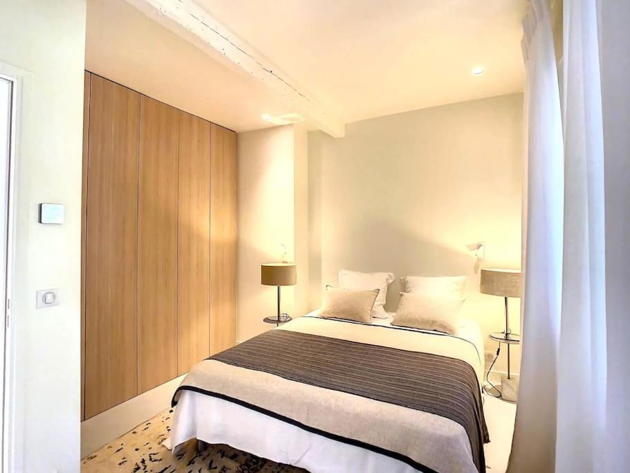 Apartment Location In Cannes! Just Renovated! *