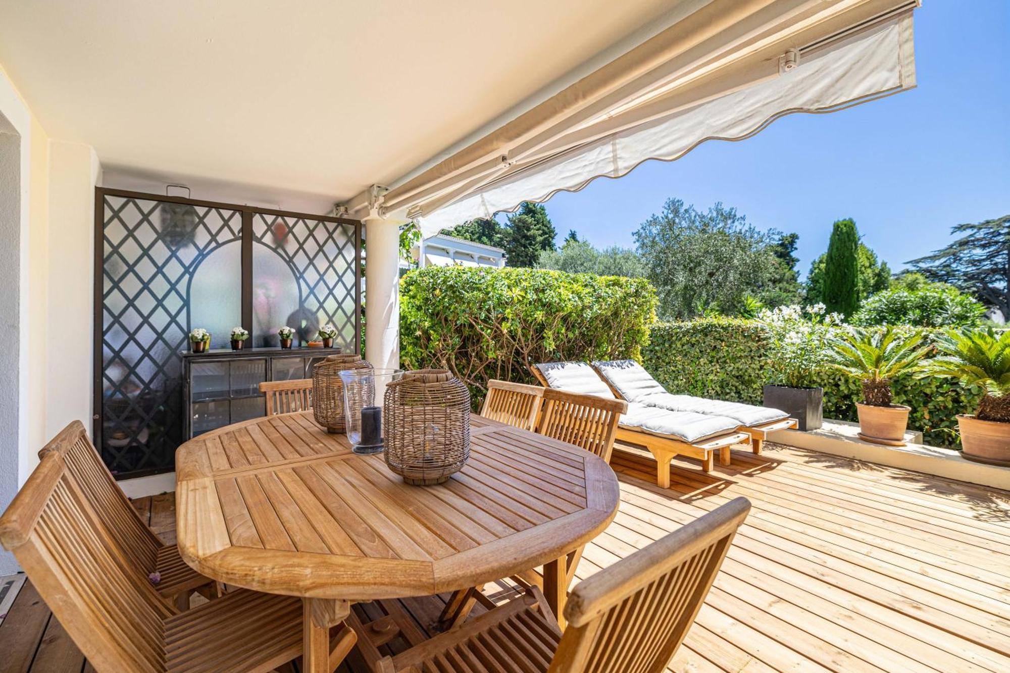 Le Paradis Avec Deux Terrasses Equipees Et Piscine *