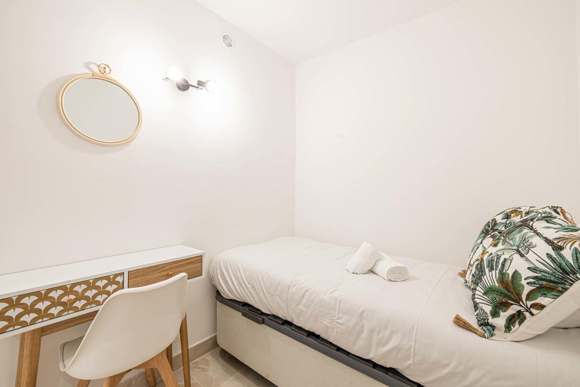 Apartment Le Center Avec Joli Balcon Et Parking Pour Un Sejour