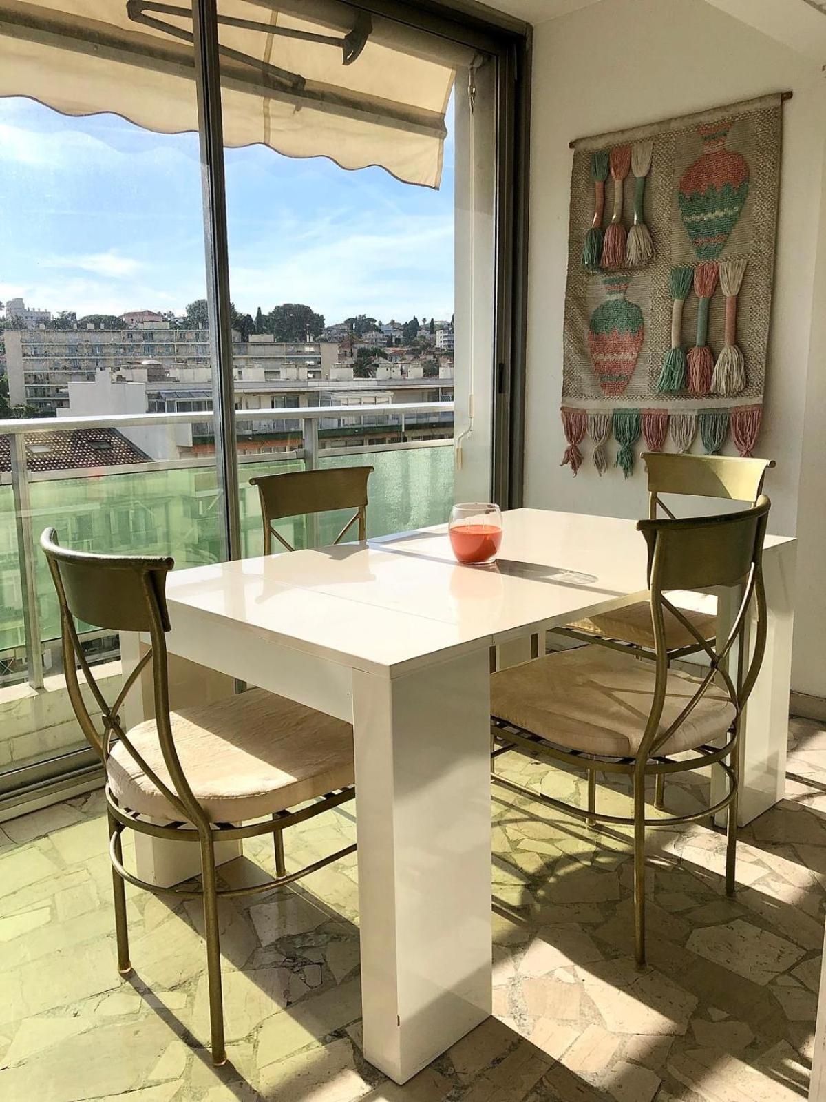 Park Apartment *