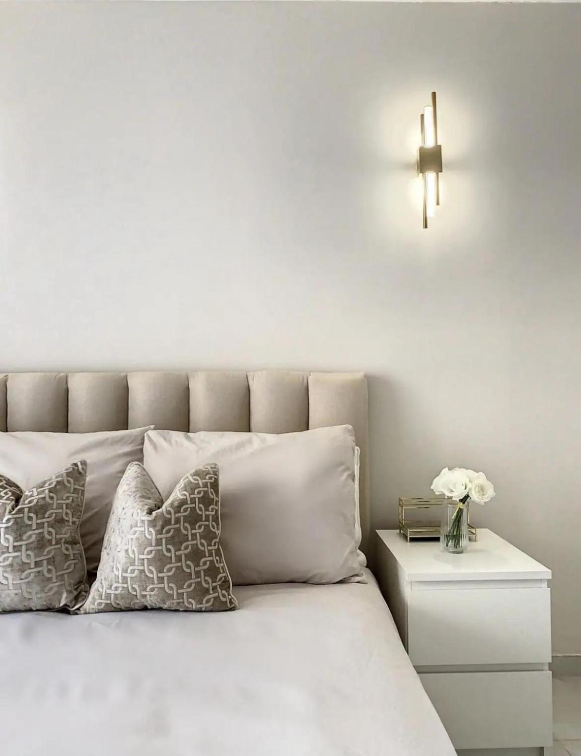 Modern Flat Center *