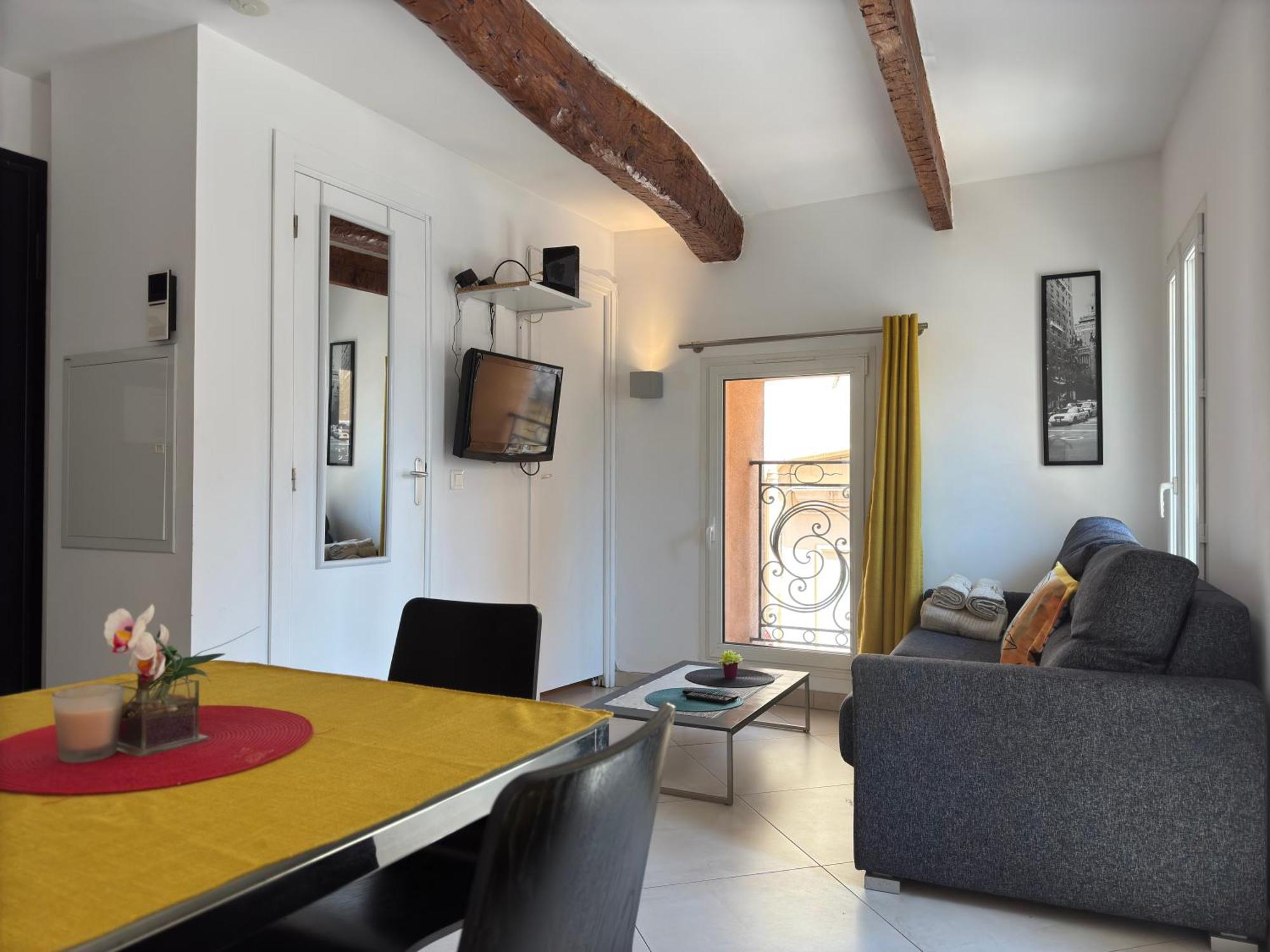 Meynadier By Scls Locations * Cannes