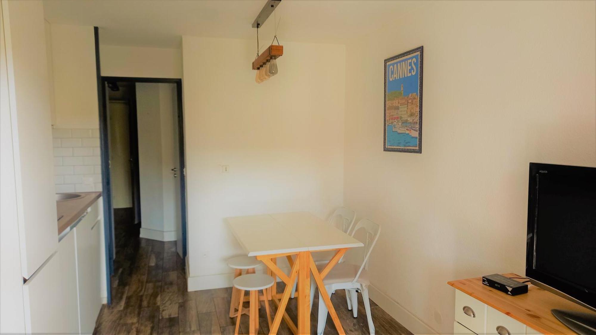 Bord De 4 Pers / 2 Piscines Apartment *