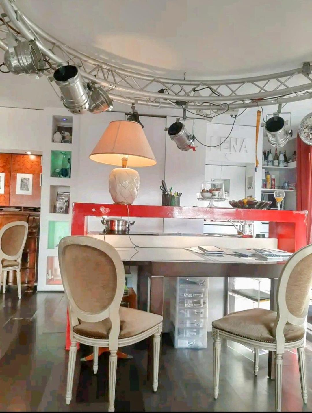 Two Terrace Apartment *