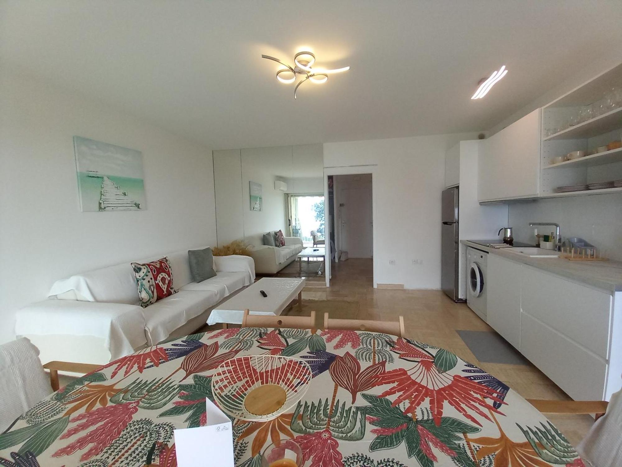 With Sea View Apartment *
