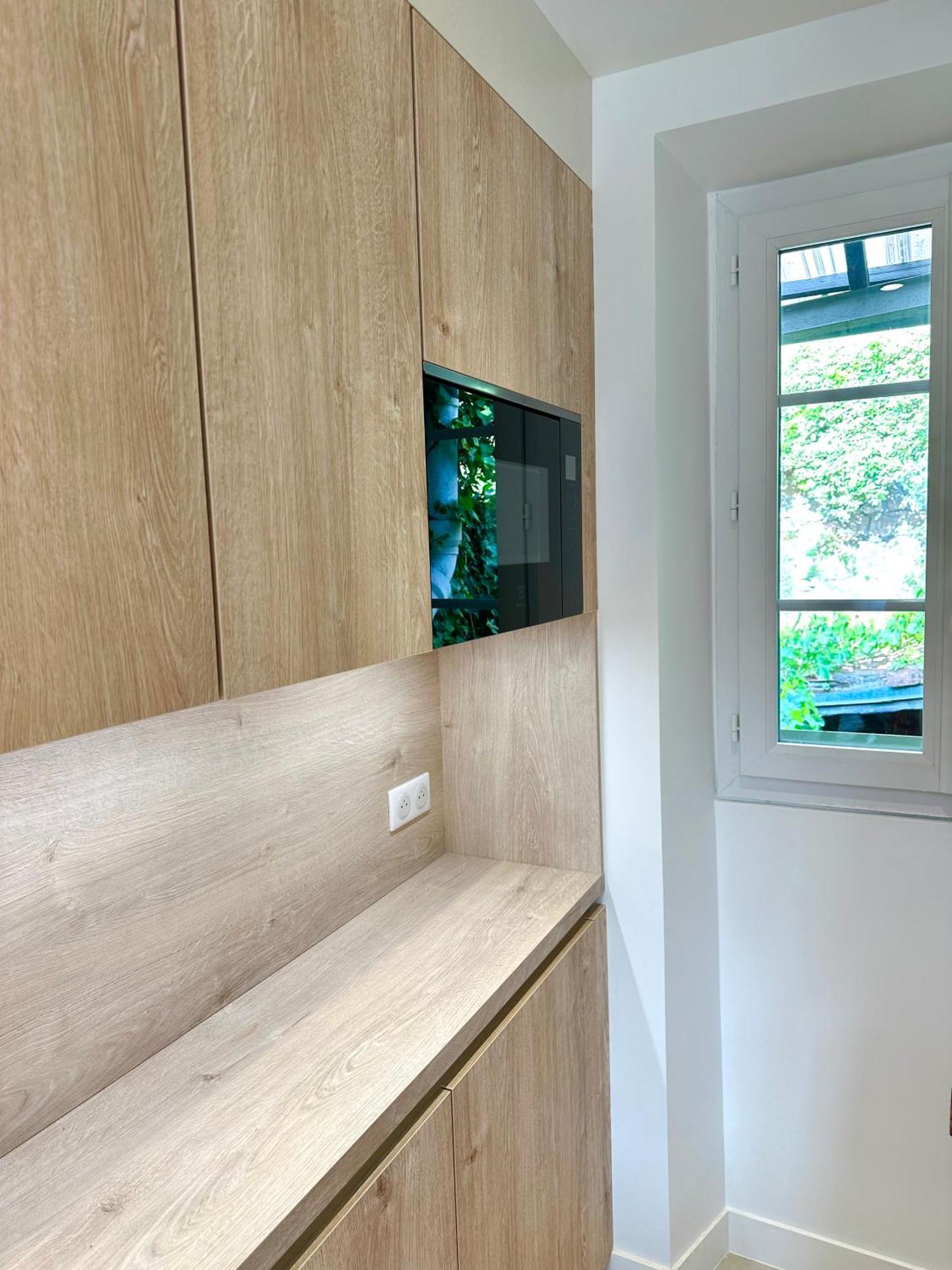 Apartment Location In Cannes! Just Renovated! *