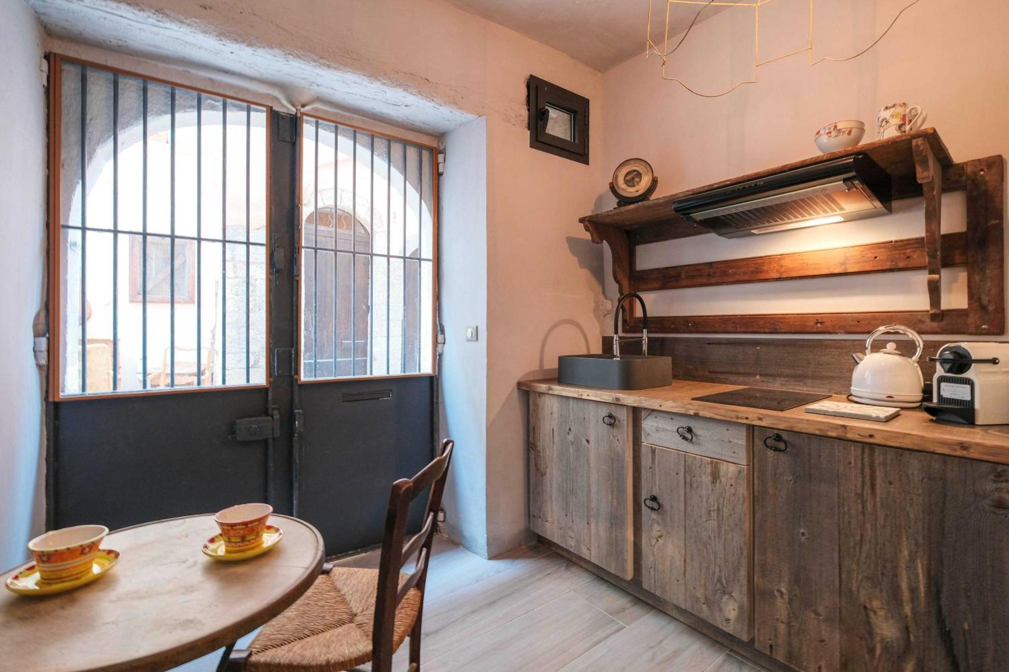 Charming In The Heart Of Apartment