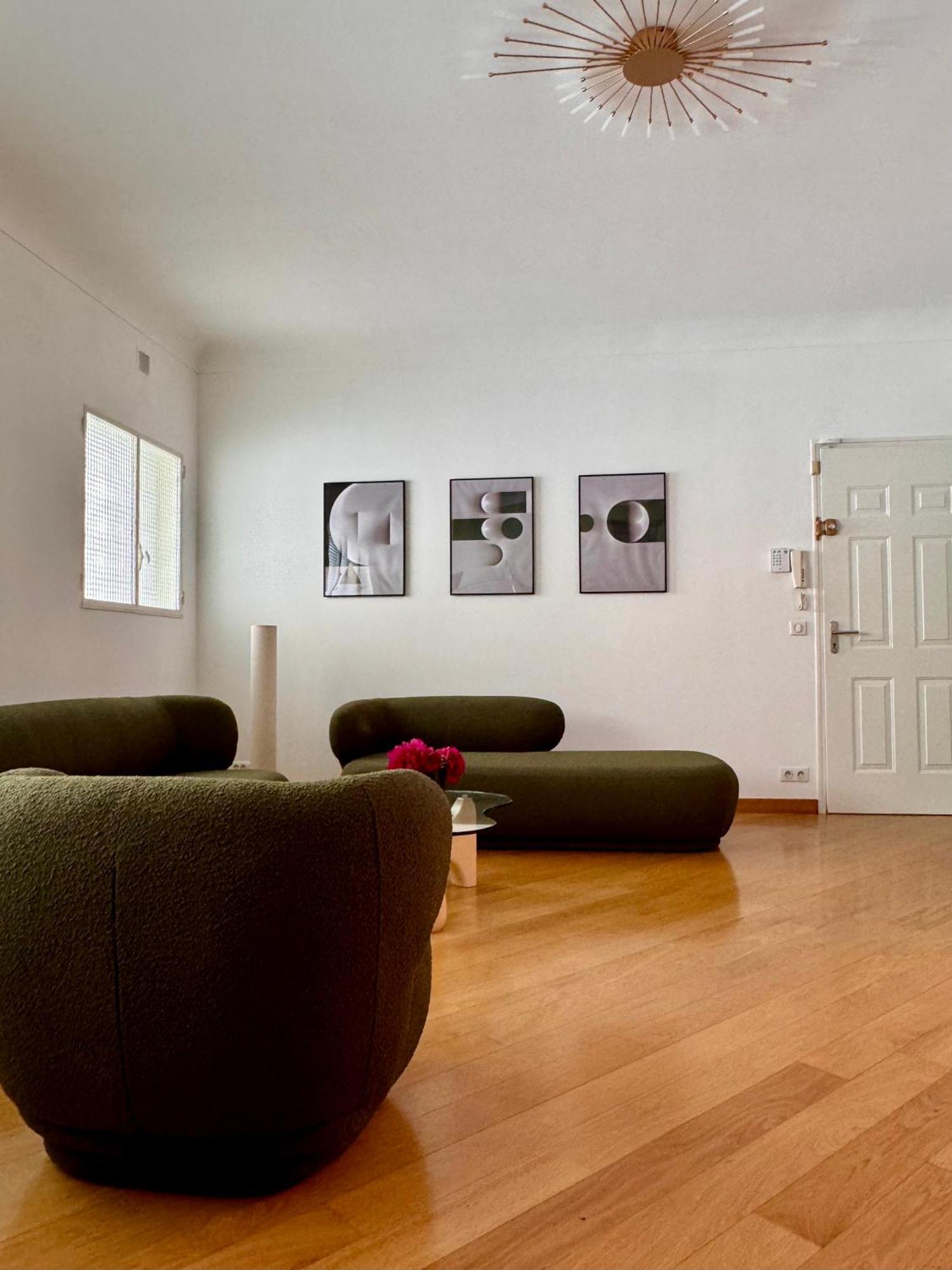 Apartment Design 100sqm Close To Palais And Restaurants *