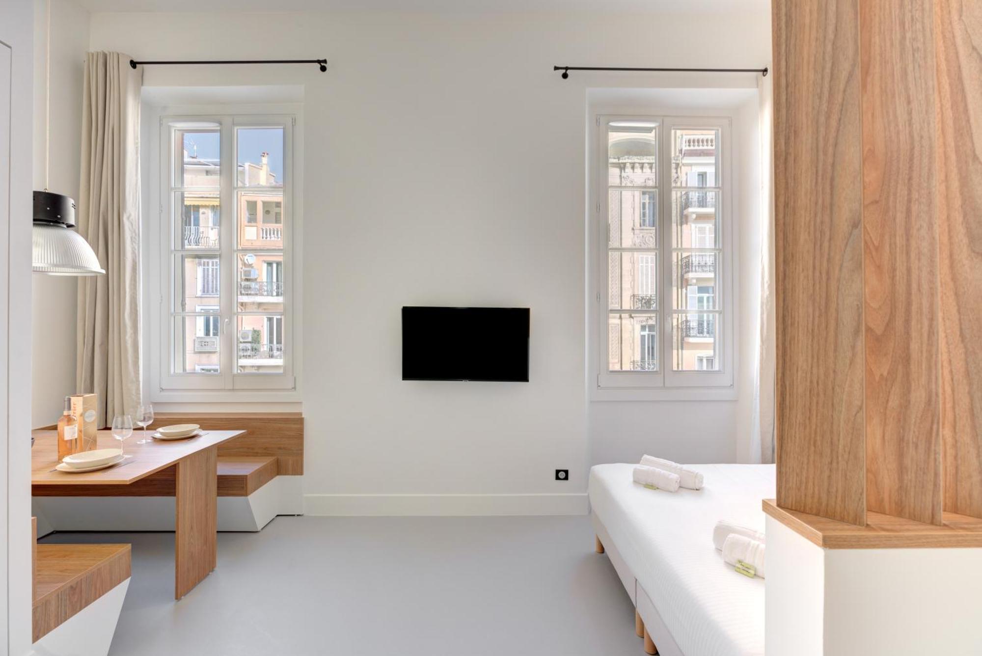 Immogroom - 2 Min Du Palais - - Luxury - Ac Apartment