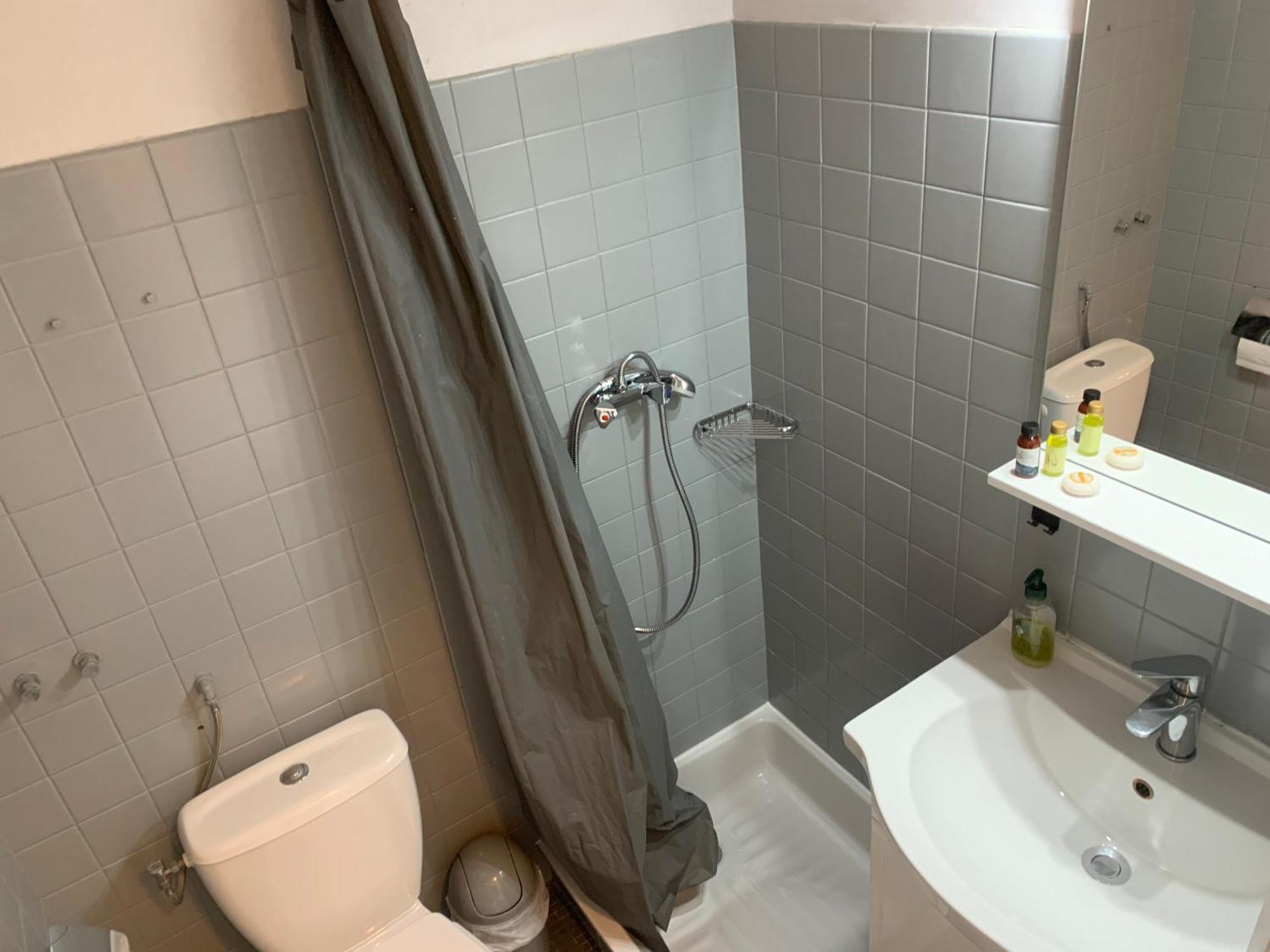 Appartement Center Terrace Ac Wifi 200 M From Sea Behind Martinez