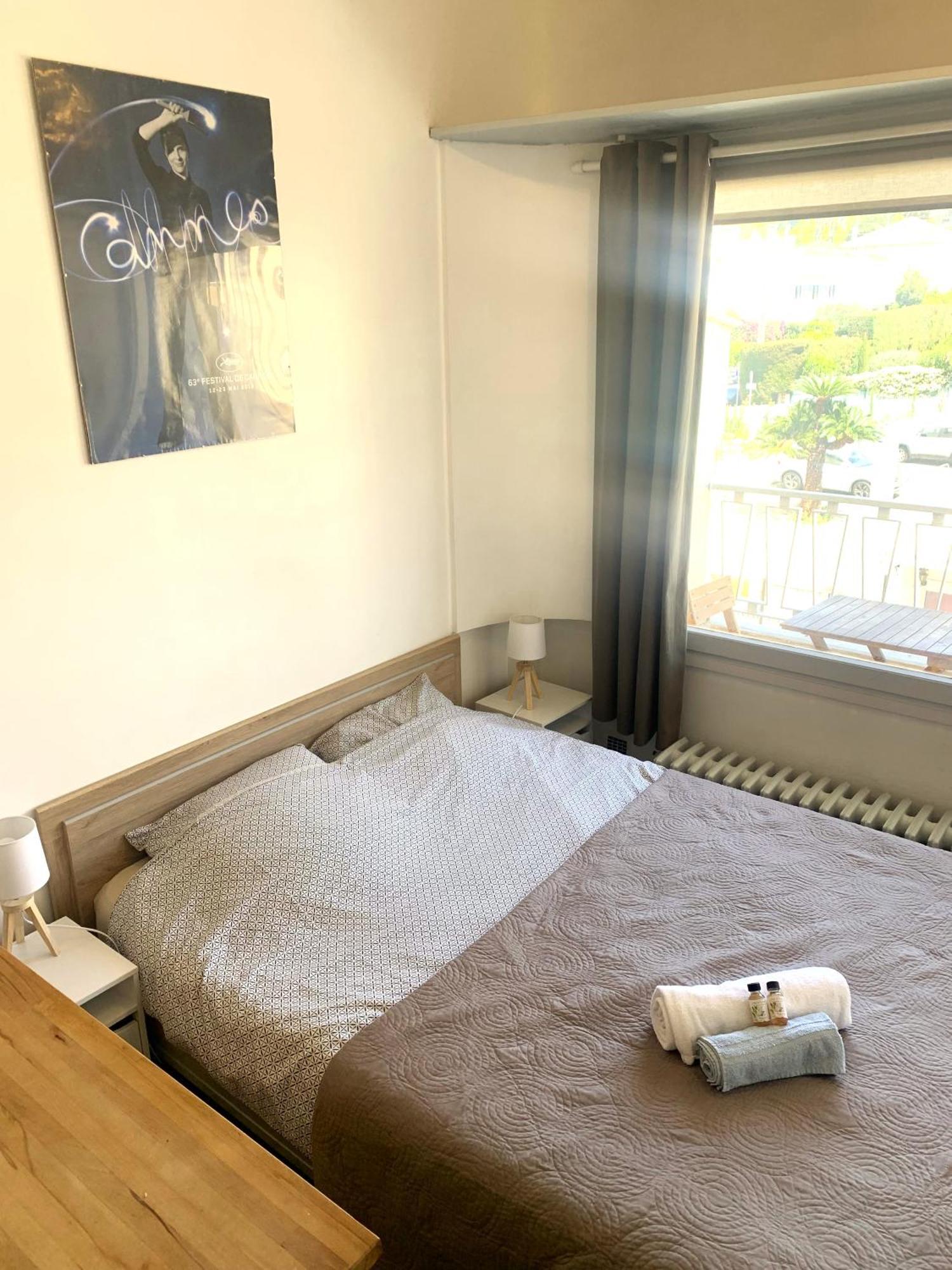Center Terrace Ac Wifi 200 M From Sea Behind Martinez Appartement *