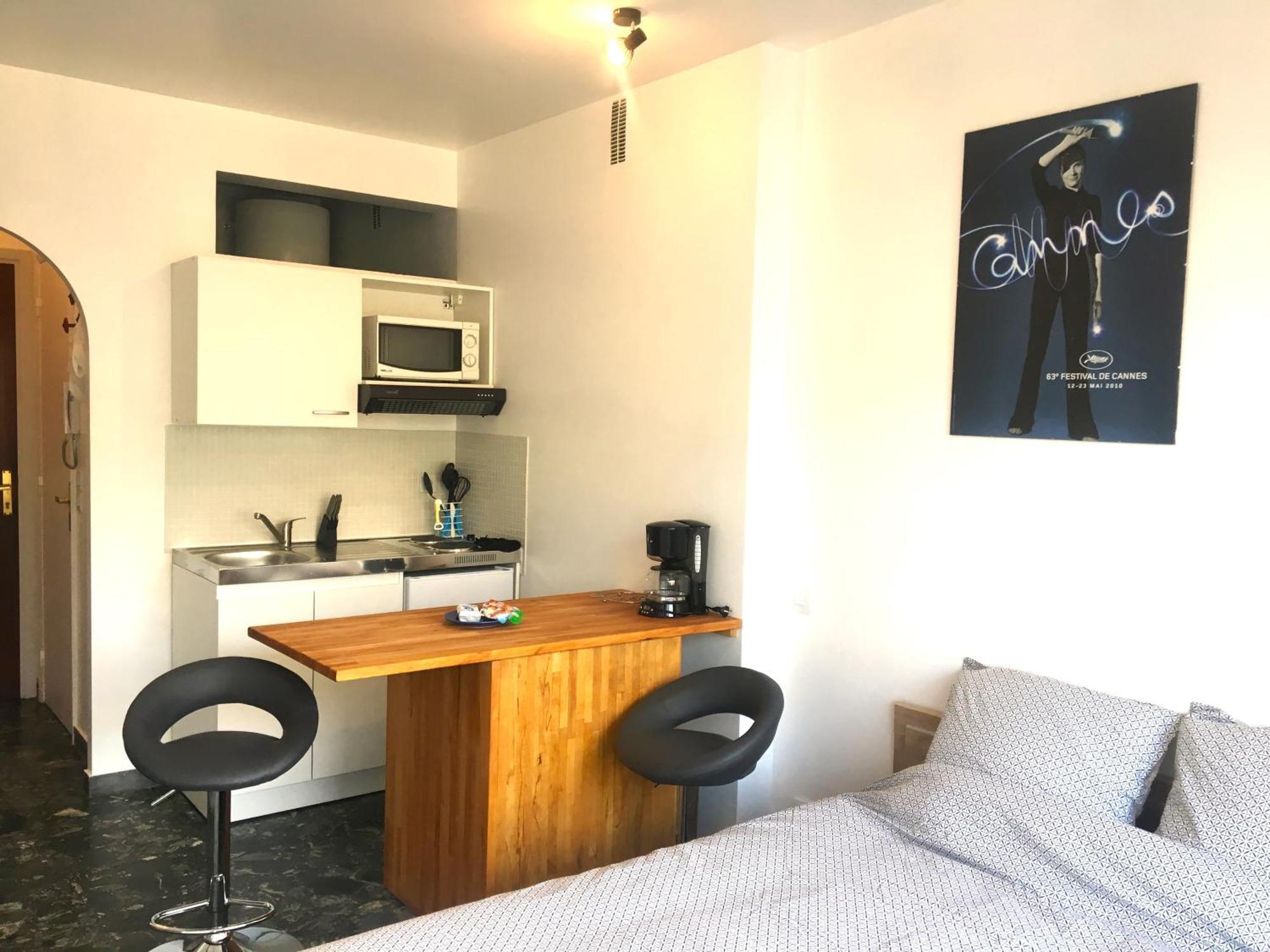 Appartement Center Terrace Ac Wifi 200 M From Sea Behind Martinez Cannes