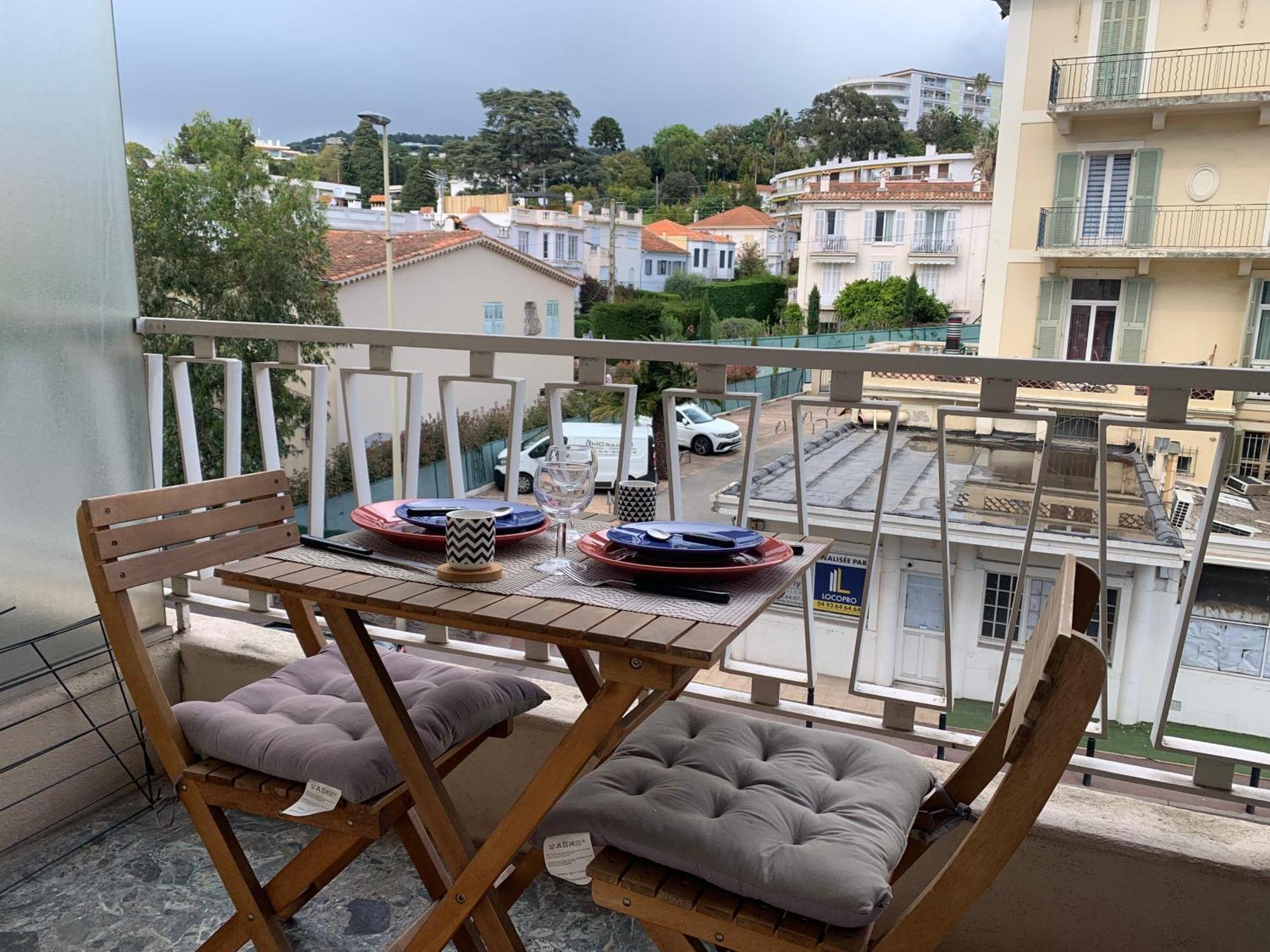 Center Terrace Ac Wifi 200 M From Sea Behind Martinez Appartement Cannes