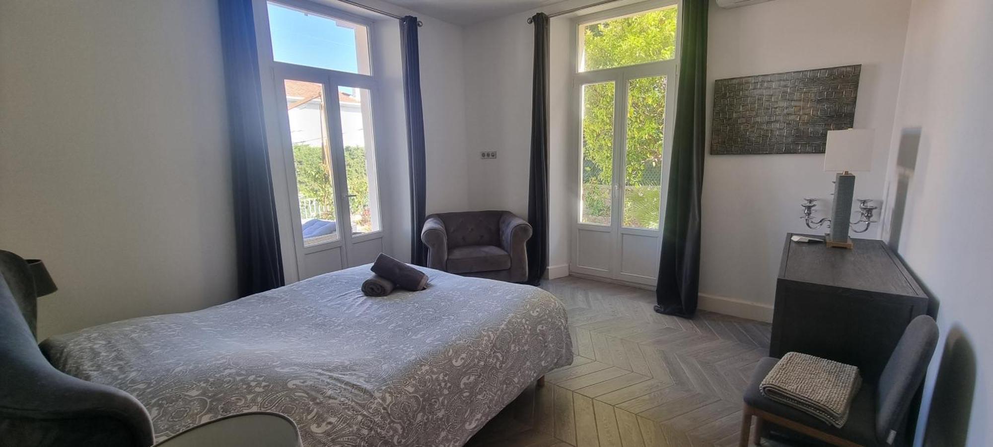 Villa Superbe Maison 6 Ch, 4 Sdb, Terrasses Et Billard *