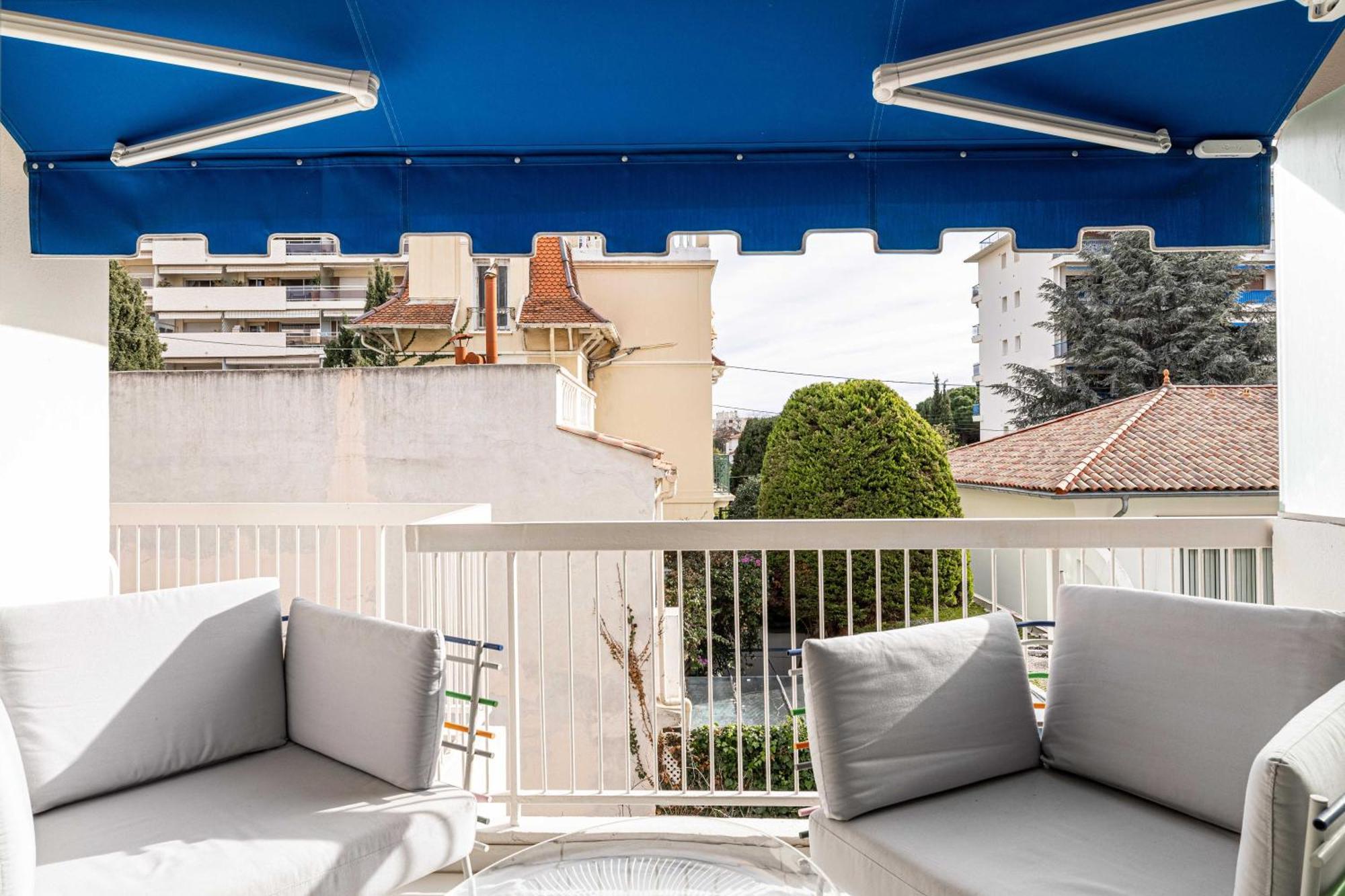 Apartment Beautiful With Sunny Terrace