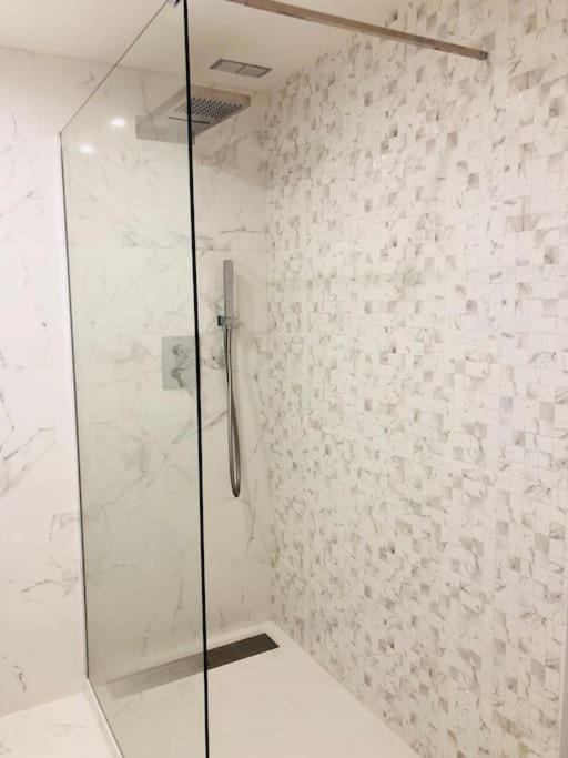Apartment Nouveau Grand 2 Pieces Secteur Palais Croisette Rue Hoche