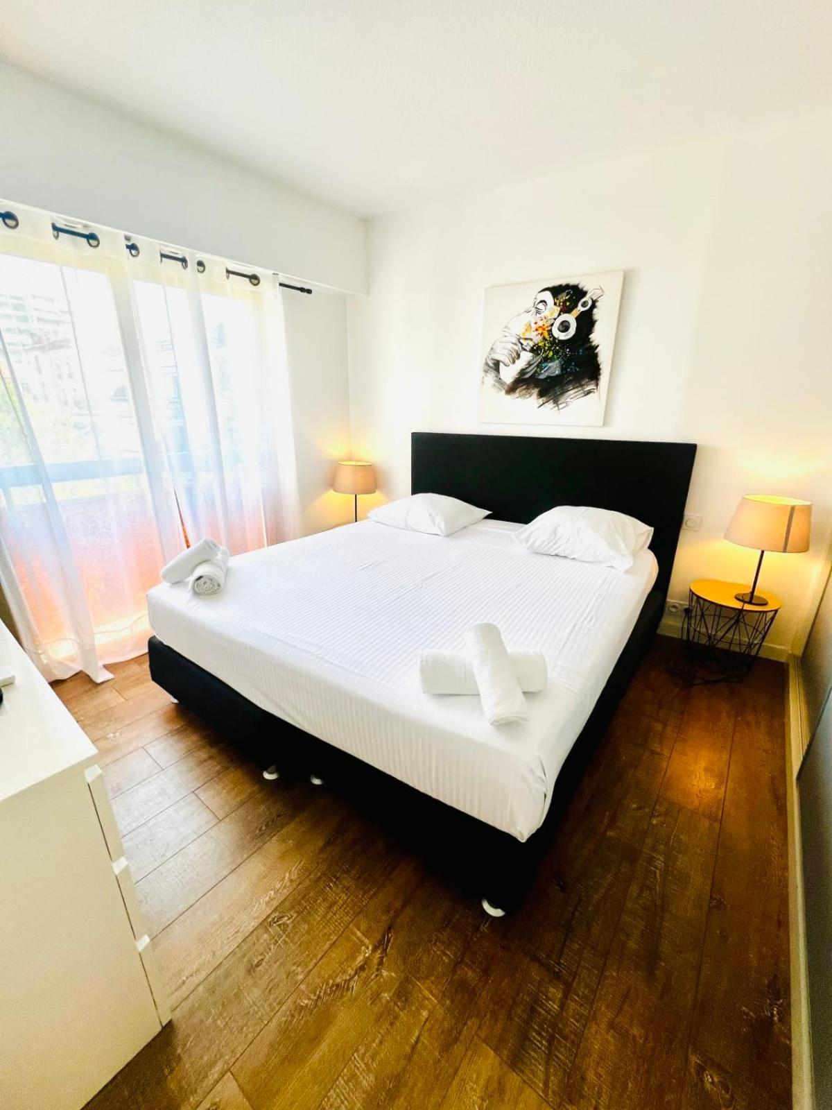 Le Verdi - 1 Bedroom With Ac And Parking In Center *