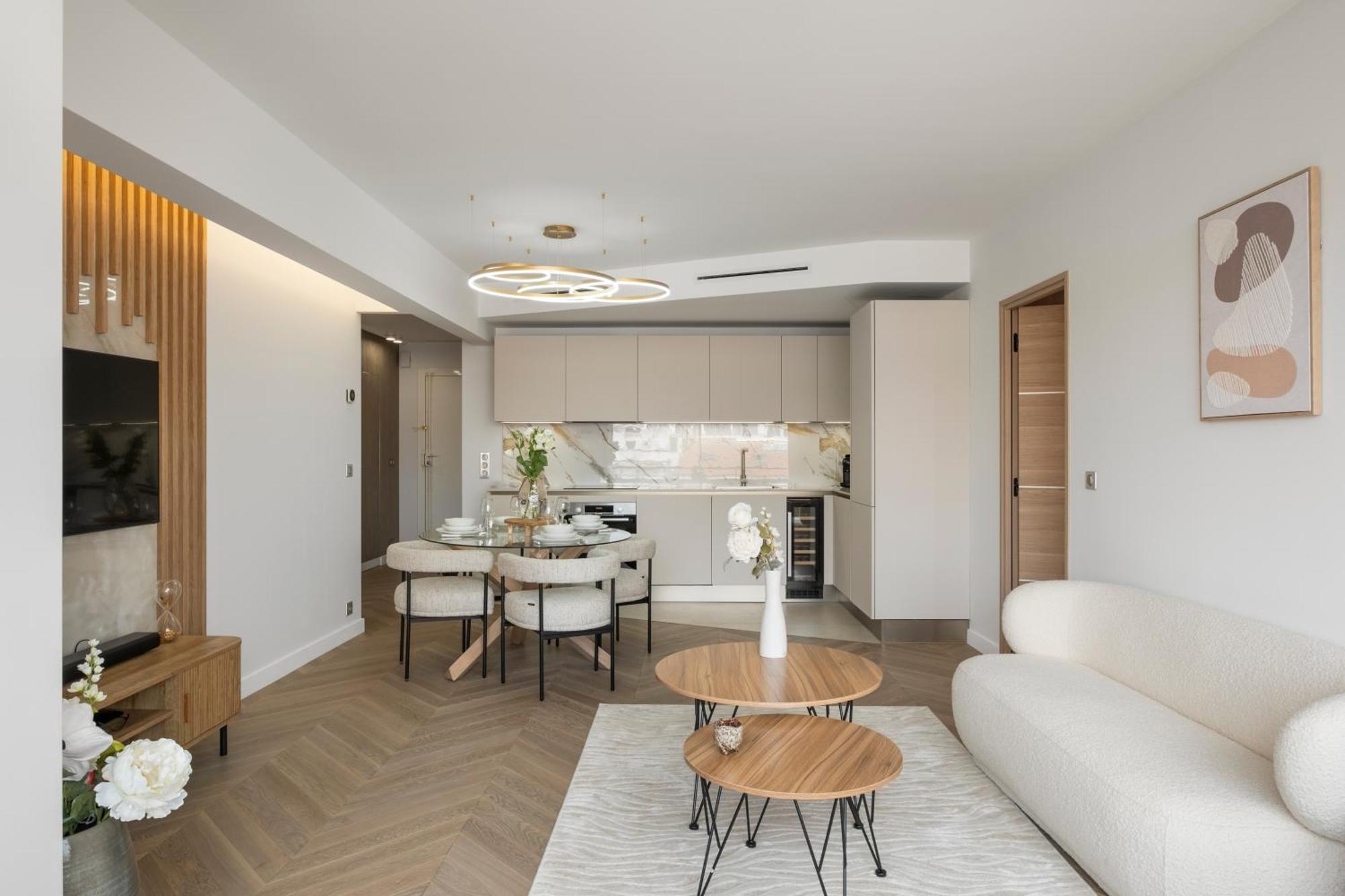 Luxury Romantic 45 Croisette Two Bedrooms *