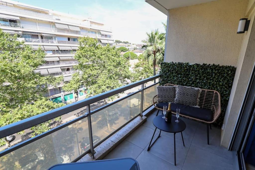 Cosy Appartement, Centre-ville Cannes, Terrasse, Clim Apartment *
