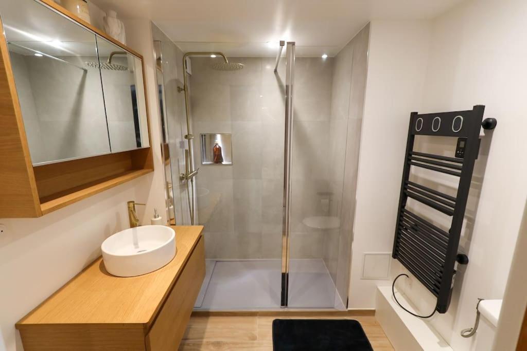 Cosy Appartement, Centre-ville Cannes, Terrasse, Clim Apartment *