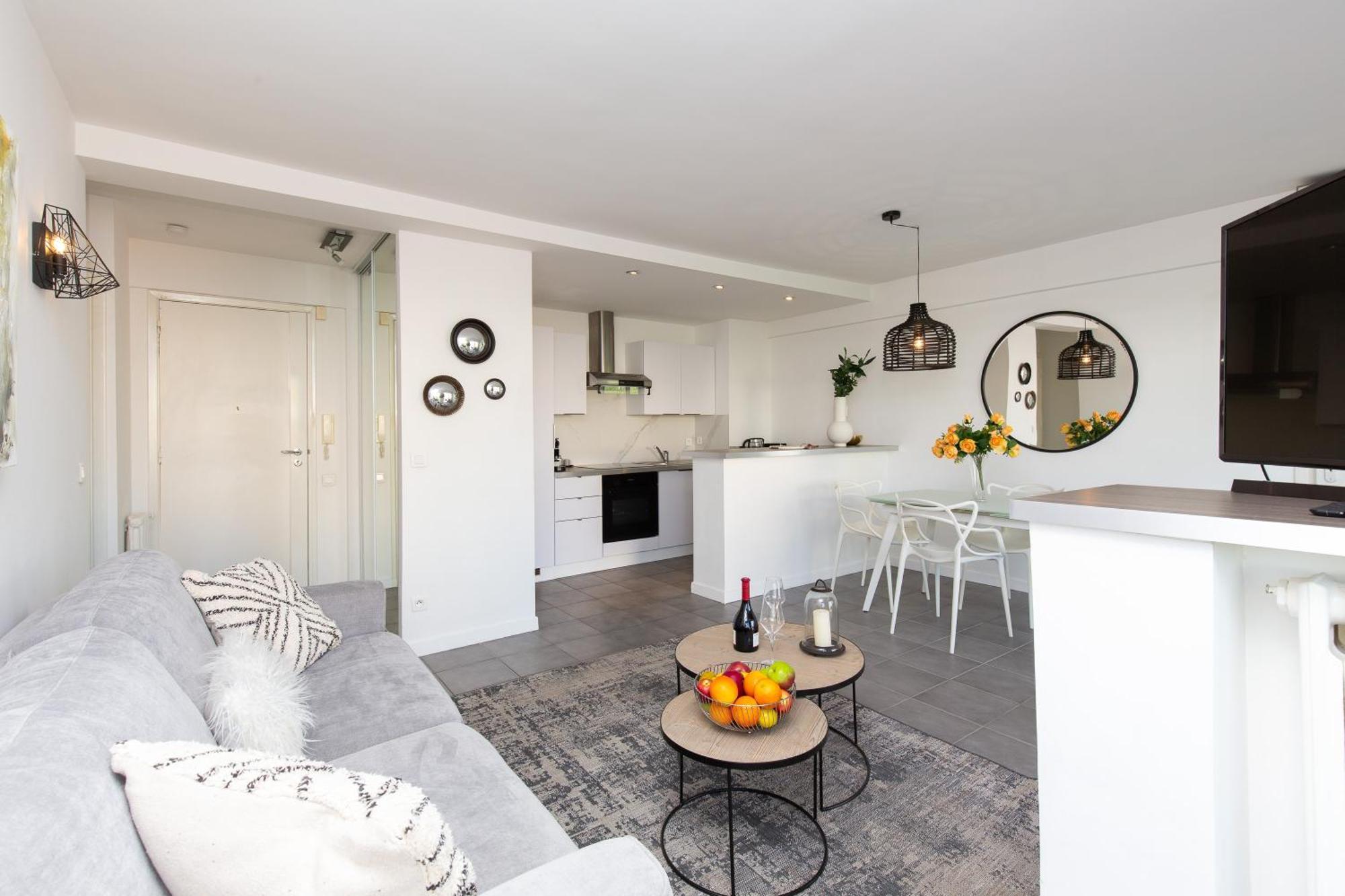 Hekla Yourhosthelper Apartment Cannes