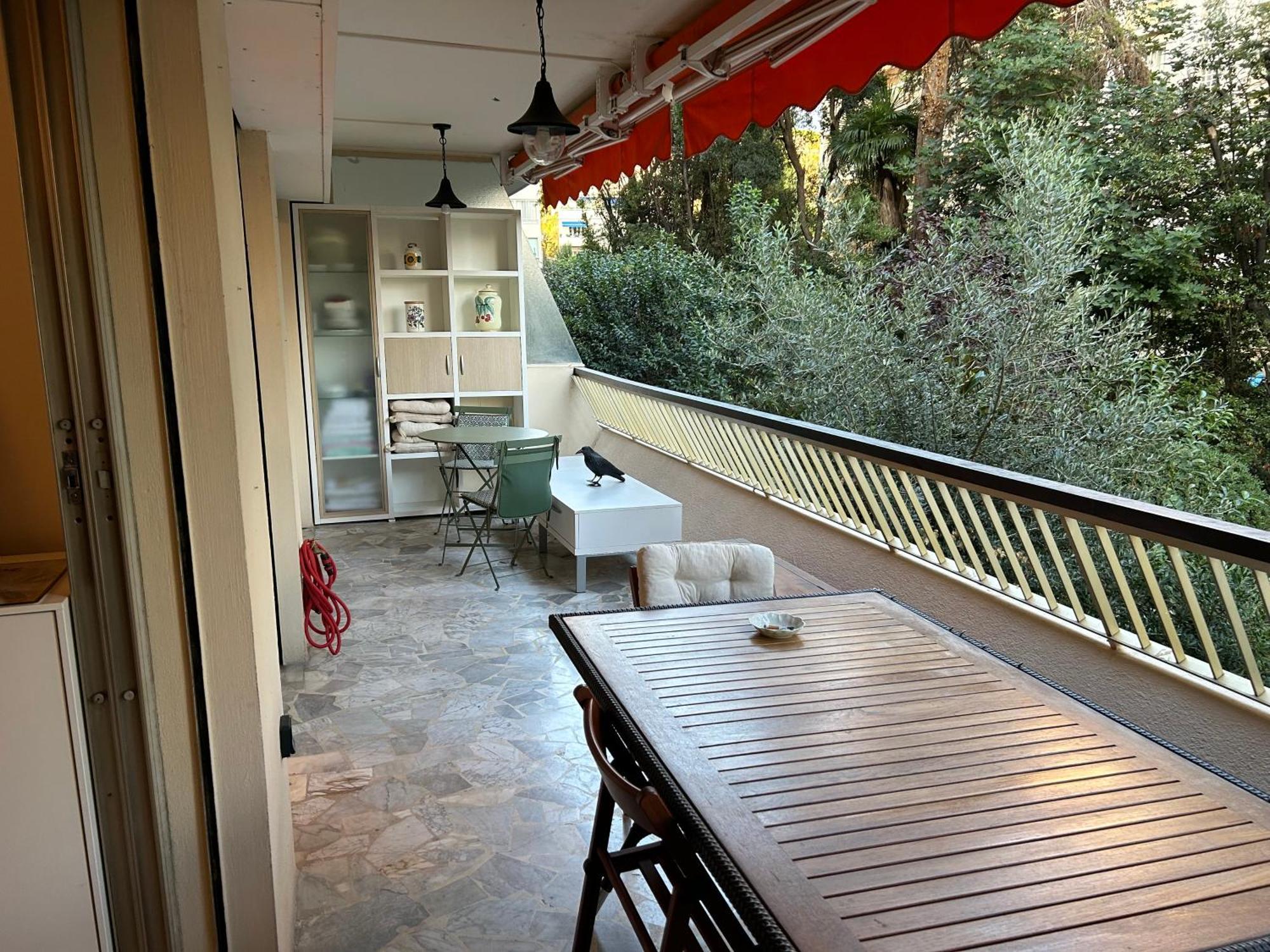 T2 Bord De Cannes