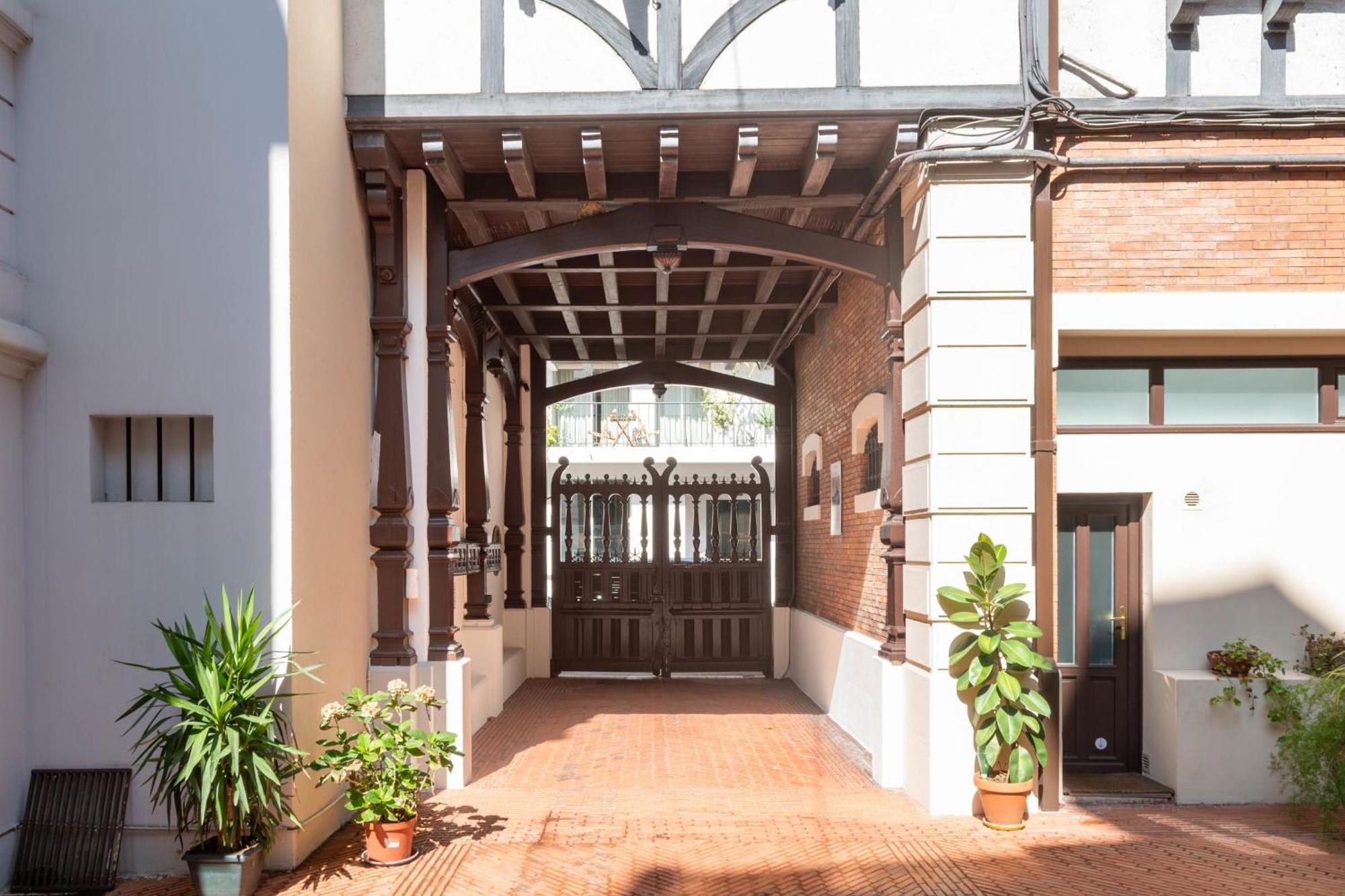 Cozy 2-br 1 Min From The Beaches *