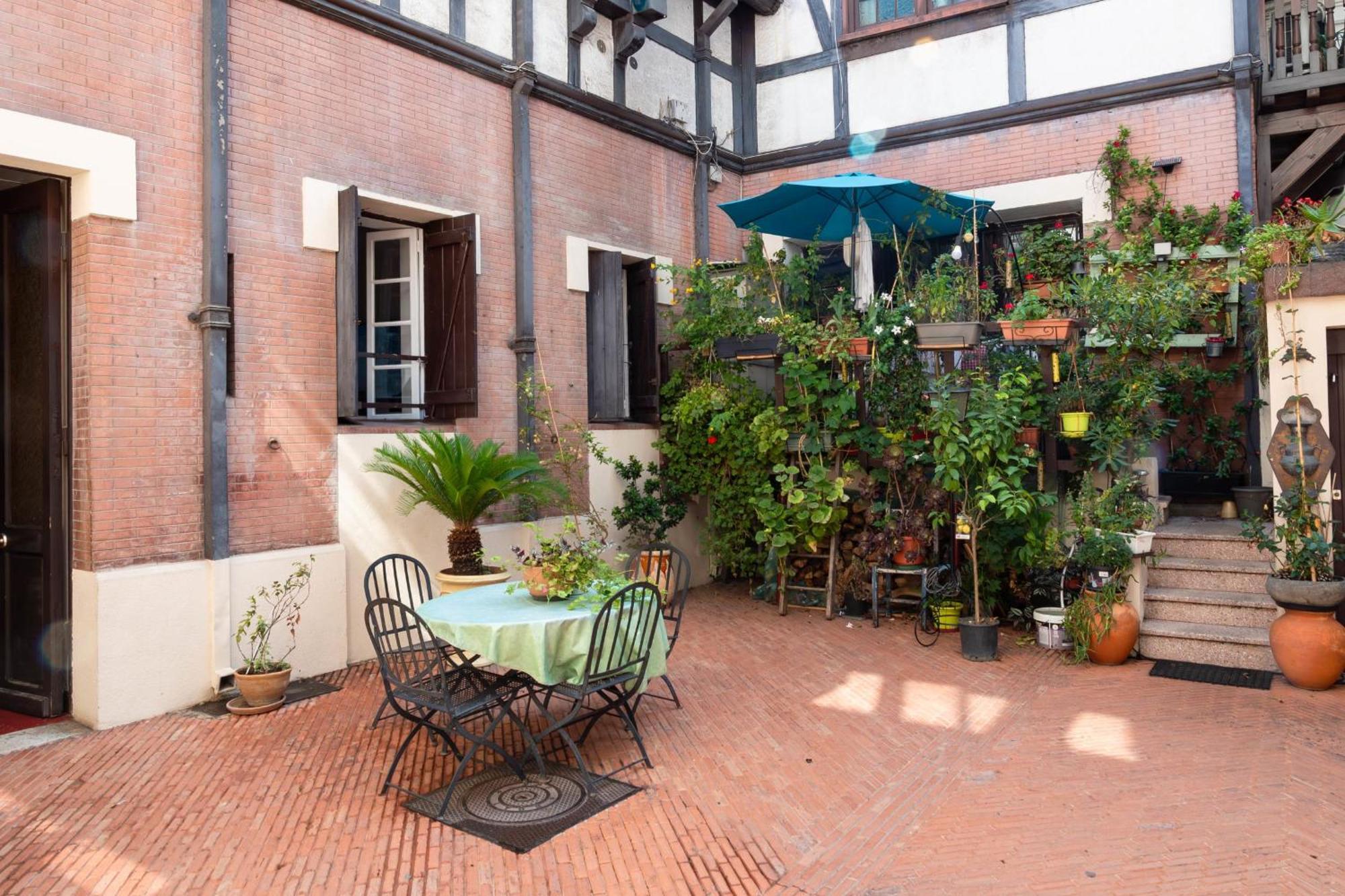 Cozy 2-br 1 Min From The Beaches * Cannes
