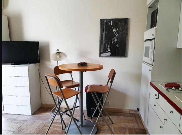 Pointe Croisette Avec Terrasse Apartment *
