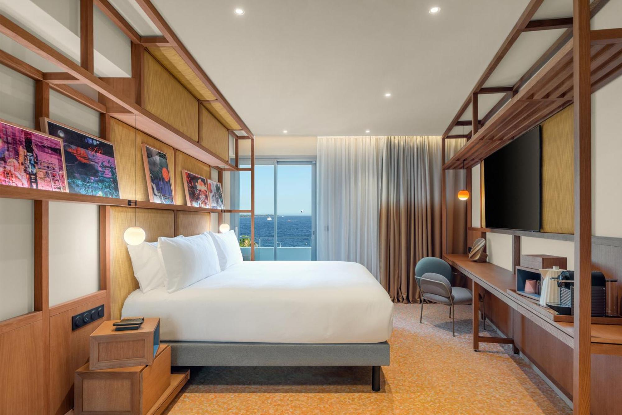 Radisson Blu 1835 Hotel, Hotel Cannes