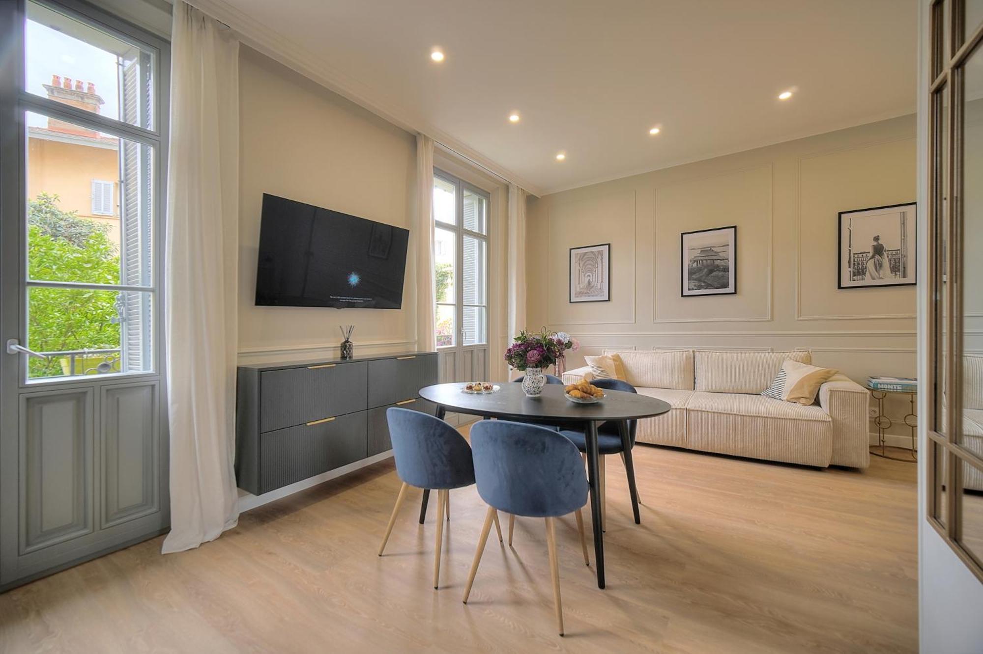 New 2 Bed 2 Bath Ac Palais 8 Min Walk Cannes
