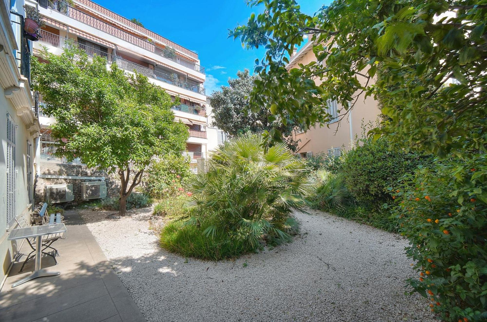 New 2 Bed 2 Bath Ac Palais 8 Min Walk * Cannes